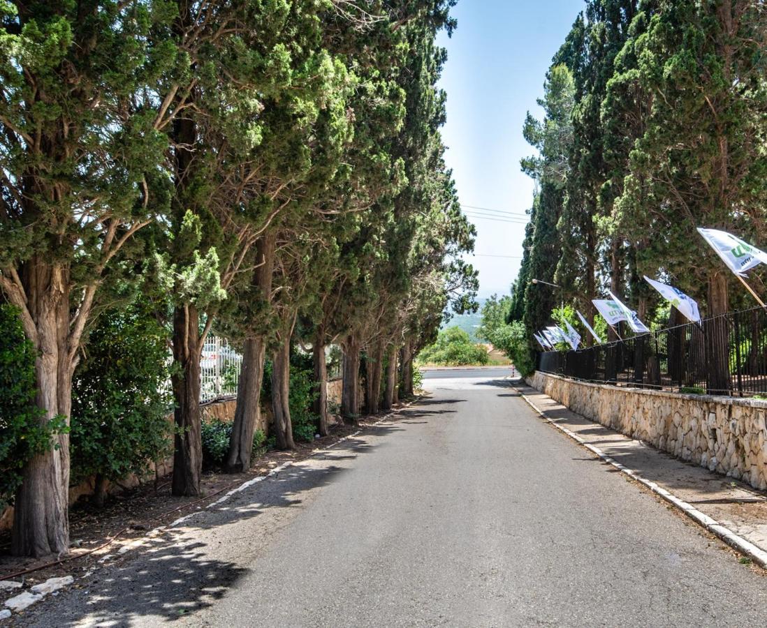 Eden Inn Zikhron Ya‘akov Eksteriør billede