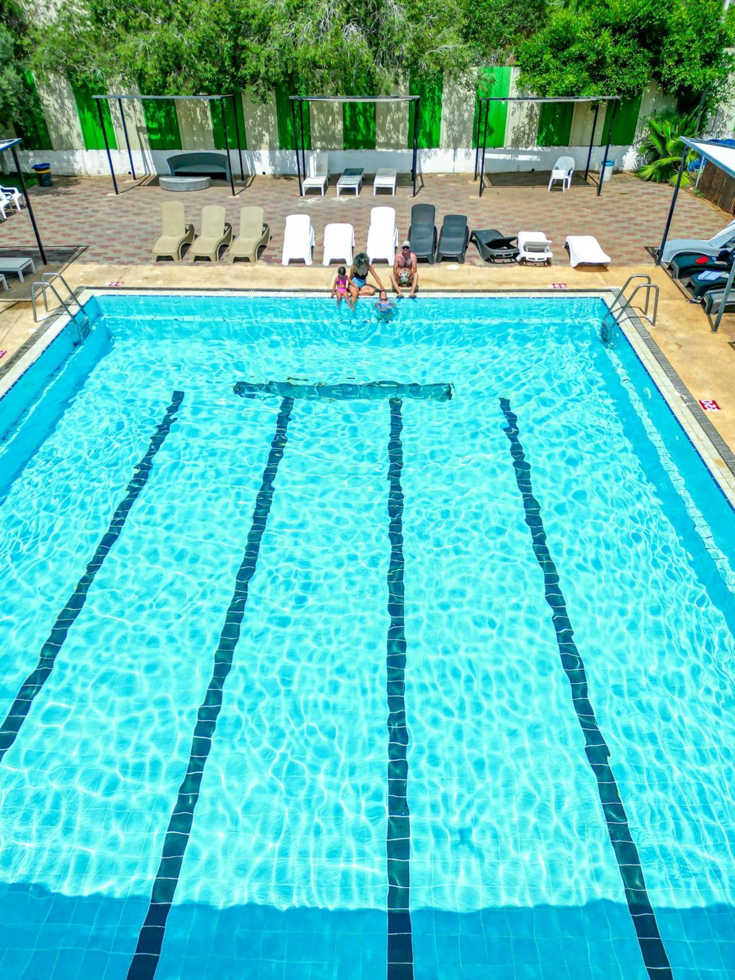 Eden Inn Zikhron Ya‘akov Eksteriør billede