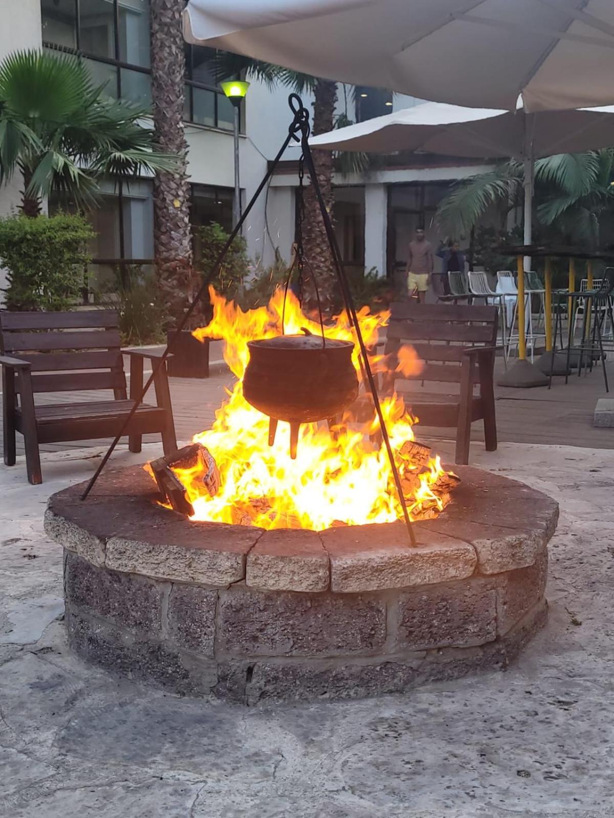 Eden Inn Zikhron Ya‘akov Eksteriør billede