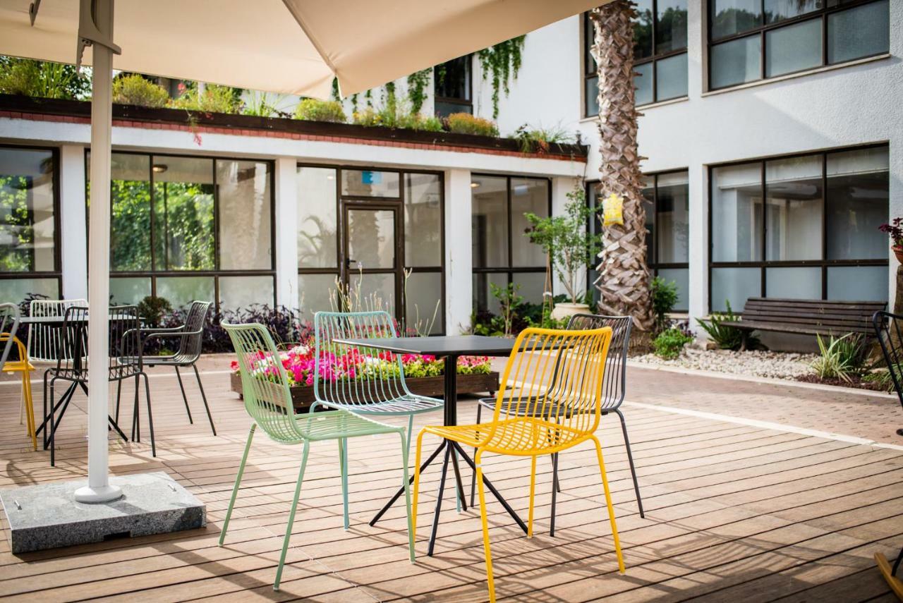 Eden Inn Zikhron Ya‘akov Eksteriør billede
